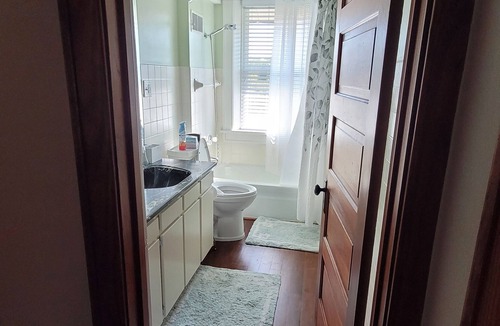 Pilot Grove House | Stay at our recently renovated, beautiful, rural Iowa Farmhouse