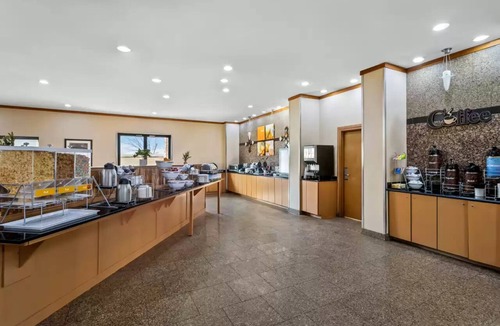 Roswell House | Stay in Comfort & Style – 4 Spacious Units in Roswell for Your Perfect Getaway!