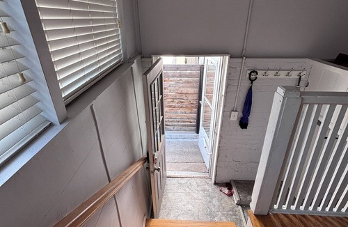 Berkeley House | Stay in history-cozy home near Tennyson