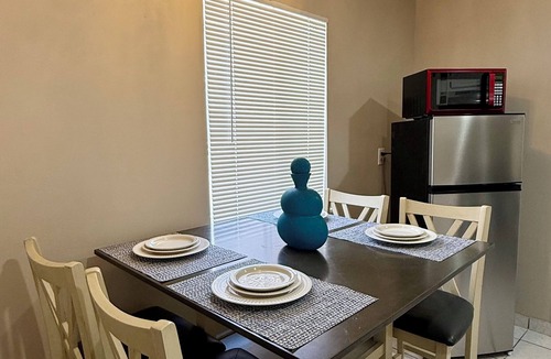 El Paso House | Stay in Style- Historic Meets Modern Casita near Downtown, Fort Bliss & UTEP