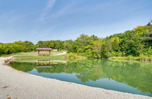 Excelsior Springs House | Stay & Sip: Group Ranch at Shamrock Hills Vineyard
