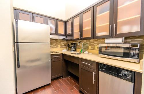 Aldine Hotel | Staybridge Suites Houston - IAH Airport by IHG