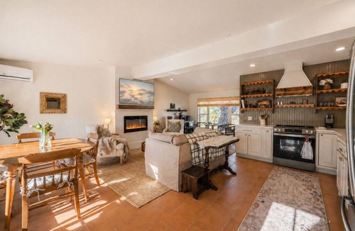 Red Butte House | StayCasper Hot Tub+Volleyball Court+Views