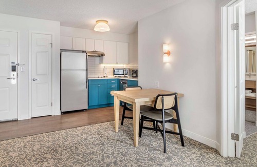 Downtown San Antonio Hotel | Steps from the River Walk & Alamo: Your Ideal Urban Retreat with Heated Pool!