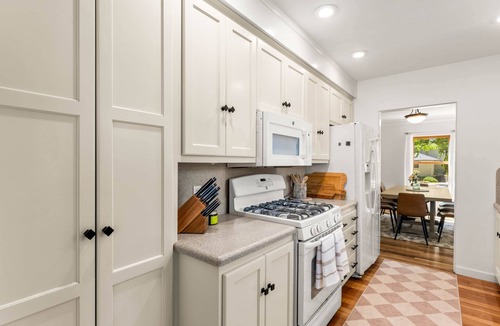 North End House | Steps to Downtown | North End Gem