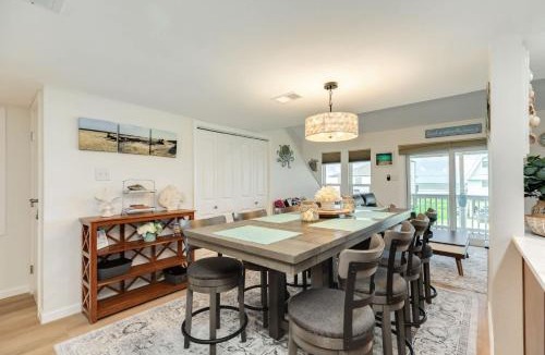 Freeport House | Steps to the Sand Recently Remodeled