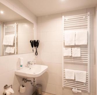 Ehingen Hotel | Sternplatz B&B Ehingen - Self Check-In Hotel