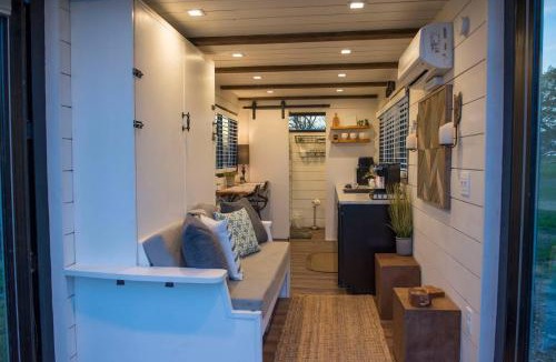 Waco House | Stillwater House Elegant tiny container home Near Magnolia