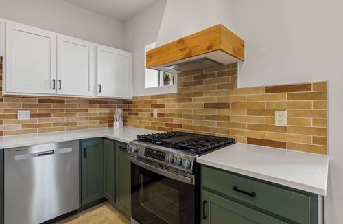 Hesperus House | Stone House — Historic Charm, Modern Soul, Mountain Views