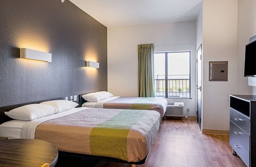 Buda Hotel | Studio 6 Buda, TX