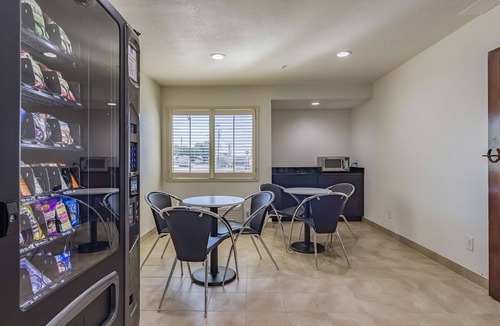 Plano Hotel | Studio 6 Plano, TX
