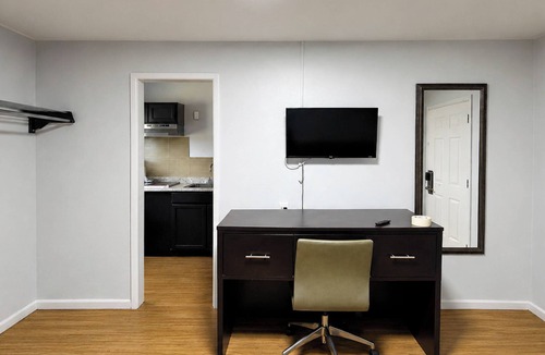 Belton Hotel | Studio 6 Suites Belton, TX