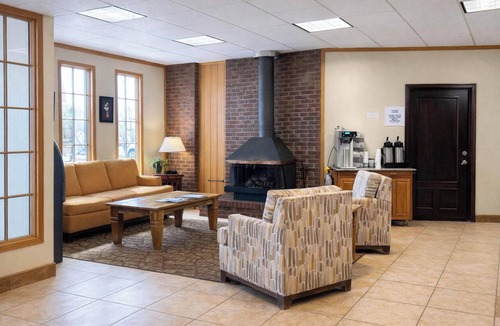 Rawlins Hotel | Studio 6 Suites – Rawlins, WY