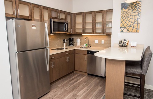 Humble Apartment | Studio Suite, 1 King, Accessible Roll-In