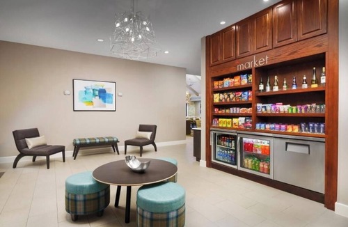 Dallas Apartment | Studio Suite Near Glazer's Beer and Beverage DAL