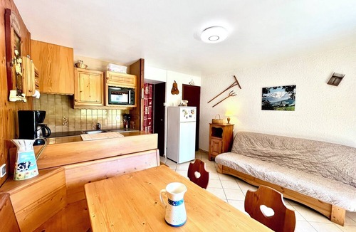 Combloux Apartment | Studio with Mont Blanc view, ideal for 4 people