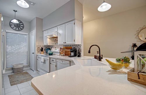 April Sound Condo | Stunning 2 bd 2 bth Ground Floor Condo Lake Conroe Near Clubhouse!