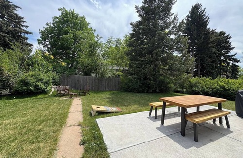 Southeast House | Stunning Family Home in South Denver!