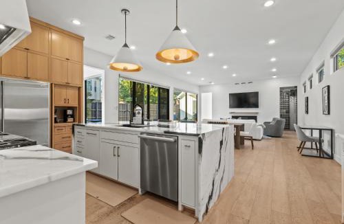 Lakewood Heights House | Stunning Modern Farmhouse with Pool