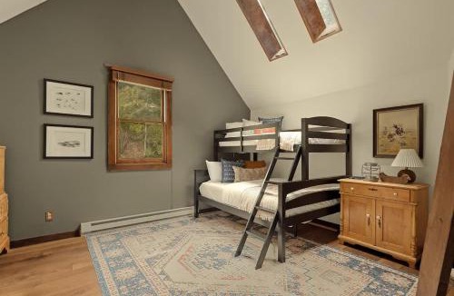 Shadow Mountain House | Stunning View House - 15-min to Town - Evergreen