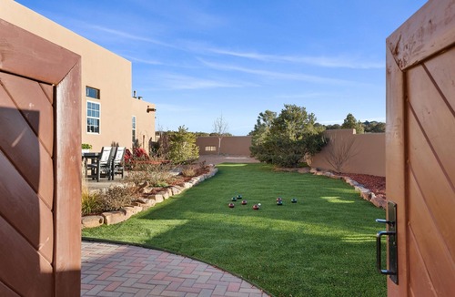 Canoncito House | Stunning Views, Privacy, Dog-friendly Fenced Yard, King Beds, Monthly Discounts.