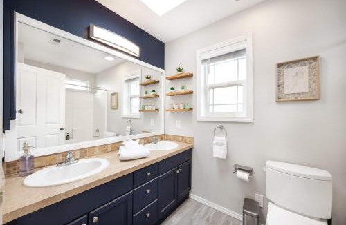 South Beacon Hill House | Stylish 3BR Home EV Outlet Near Light Rail