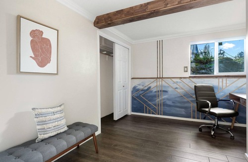 Mid-Beacon Hill House | Stylish Beacon Hill 3BR, close to Groceries & Parks, by Blueground