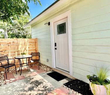 Northwest Los Angeles Heights House | Stylish Heaven Central SA