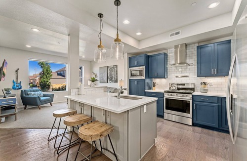 Fort Collins House | Stylish Music-Inspired Retreat Near Old Town FC
