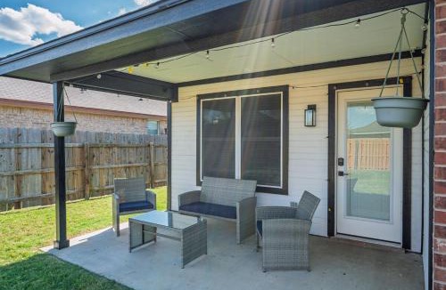 Killeen House | Stylish Pet Friendly Killeen 3BR with Fenced Backyard