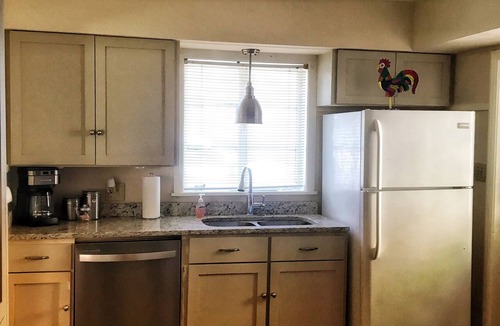 Alta Vista Apartment | Stylish Spacious apartment near downtown San Antonio