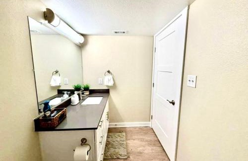 Grand Prairie Apartment | Stylish Stay Near AT&T & Six Flags FIFA 2026
