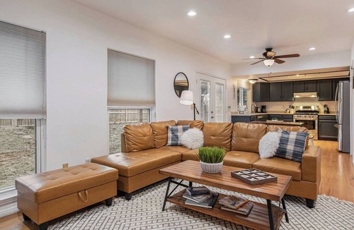North Central Westminster House | Suburban Sanctuary | Sauna | Tub | Large Yard