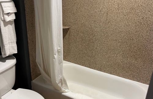 Clute Hotel | Suburban Studios Clute - Lake Jackson