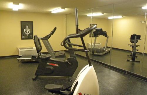 Greater Greenspoint Hotel | Suburban Studios Houston North I-45