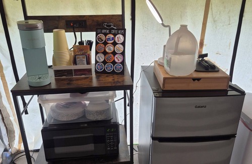 Douglas County RV Rental | Sun and Stars Family Glamping Tent in West Omaha Campground