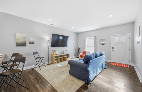 St. Joseph Apartment | Sun Valley Courtyard, No Steps