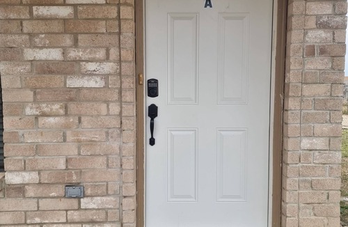 Eagle Pass Apartment | Sunrise - Unit A