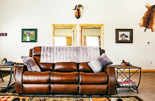 Fedora Cabin | Sunset Lodge ~ Your Adventure Awaits
