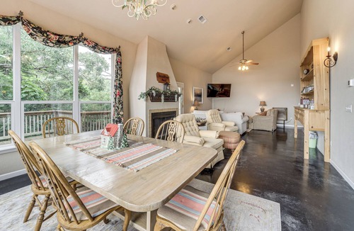Longtown House | Sunset View Deck! Lake Eufaula Family Getaway