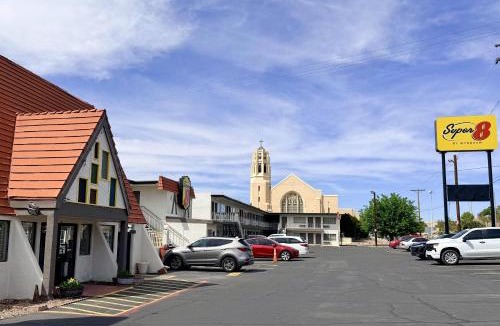 Huning Highland Historic District Hotel | Super 8 by Wyndham Albuquerque Downtown