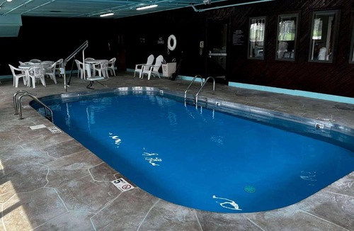 Cameron Hotel | Super 8 by Wyndham Cameron