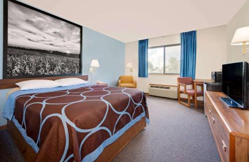 Centerville Hotel | Super 8 by Wyndham Centerville
