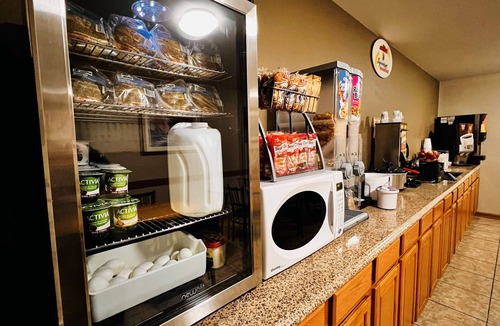 Fremont Hotel | Super 8 by Wyndham Fremont NE