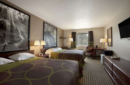 Fremont Hotel | Super 8 by Wyndham Fremont NE