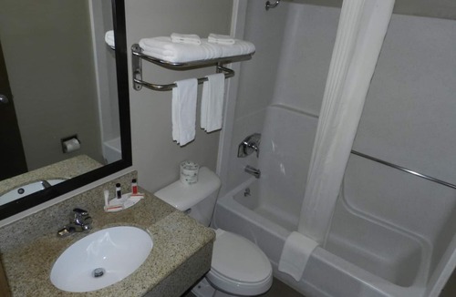 Fremont Hotel | Super 8 by Wyndham Fremont NE