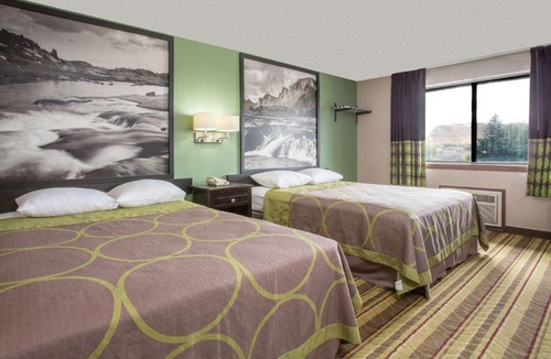 Green River Hotel | Super 8 by Wyndham Green River