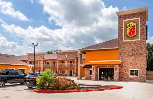 Barker Hotel | Super 8 by Wyndham Houston Northwest Cypress
