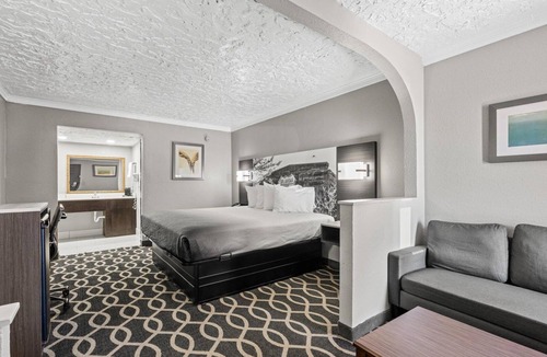Norman Hotel | Super 8 by Wyndham Norman West OK