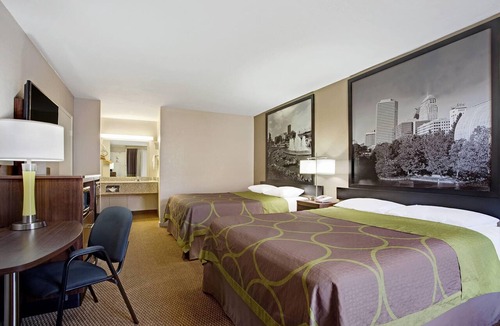 Oklahoma City Hotel | Super 8 by Wyndham Oklahoma/Frontier City